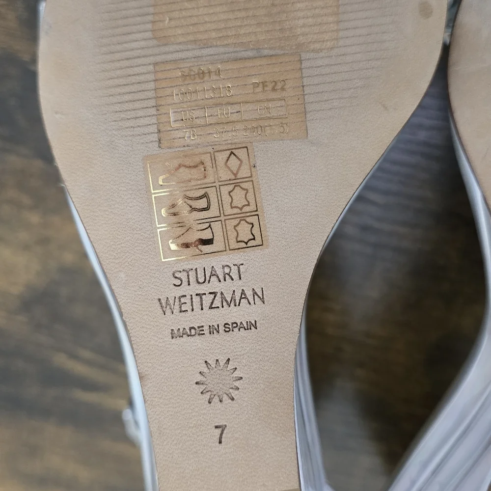 Stuart Weitzman Silver Nudist Lucite Iridescent Clear Wedge Sandal Size 7 - Picture 10 of 15